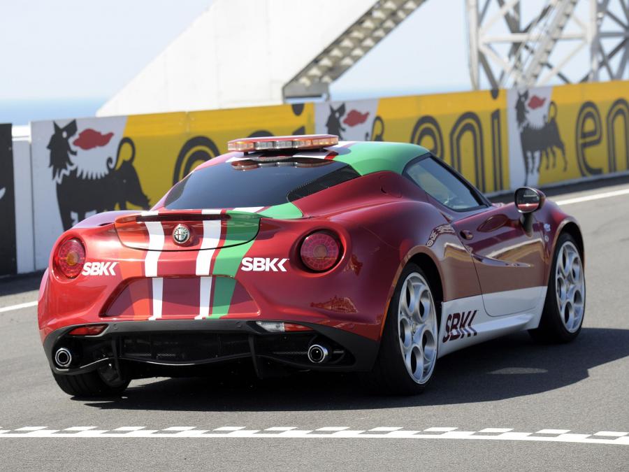  Alfa Romeo 4C SBK Safety Car (960) 2014 года  (фото 4 из 15)